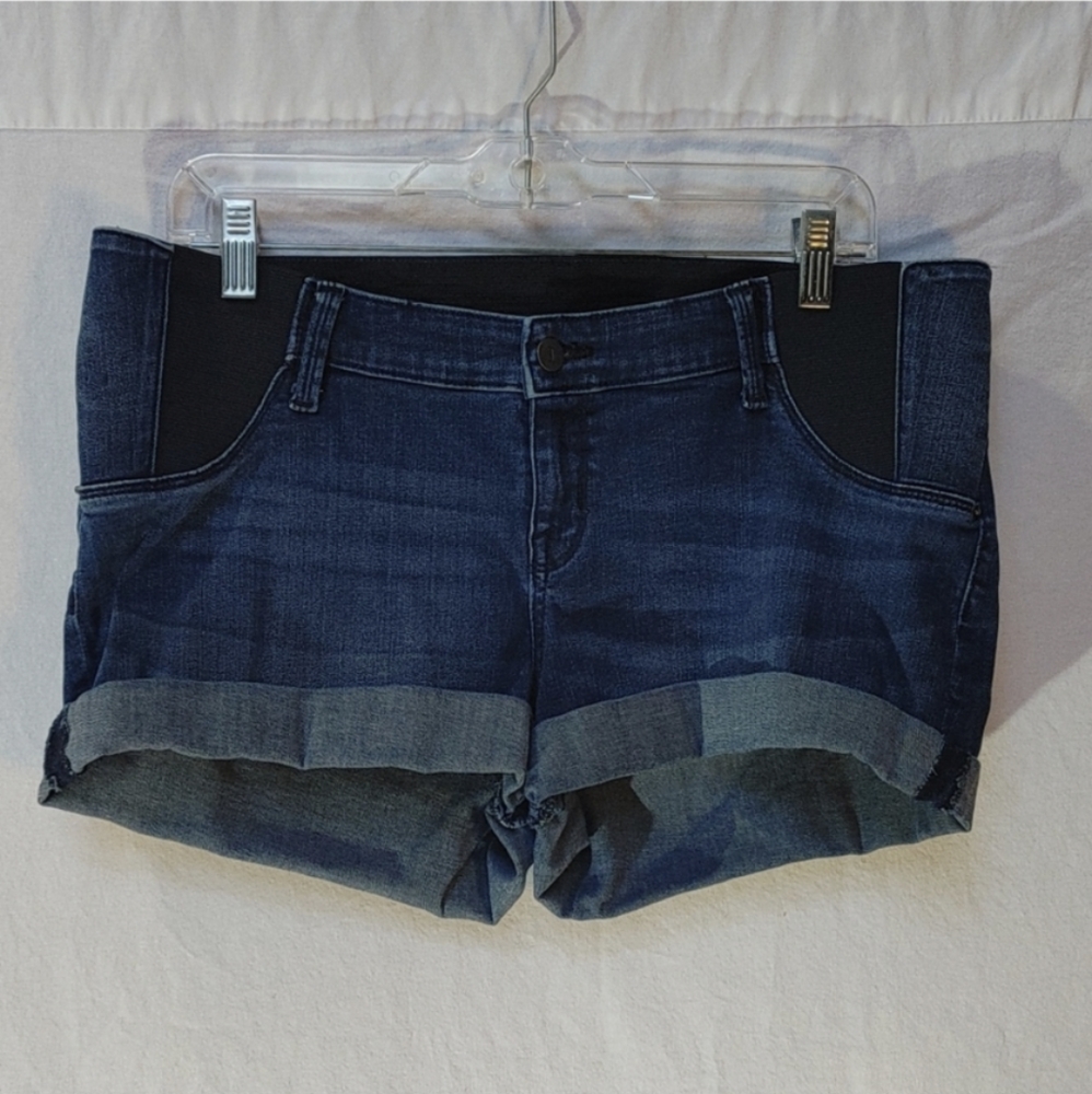 Isabella Maternity Cuffed Shorts
